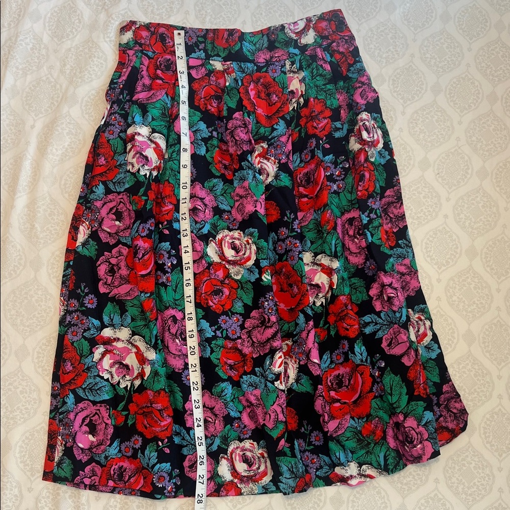 Vintage Floral Skirt - Picture 7 of 8